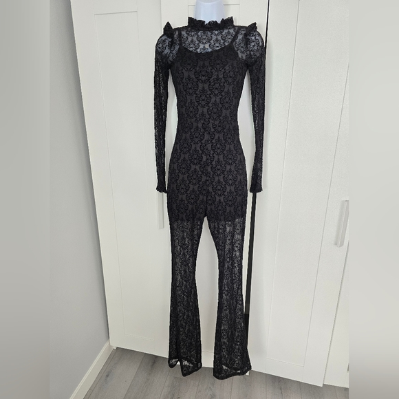 NWT Rare Disturbia Delena Flared Jumpsuit Goth Sheer Flocked Spider Ruffle XS - Picture 5 of 16
